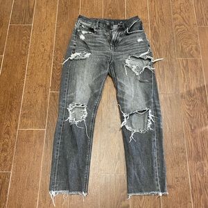 American Eagle outfitters gray distressed jeans size 2 Short